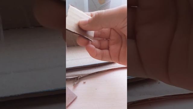 Как сделать подставку для телефона из картона смотреть онлайн