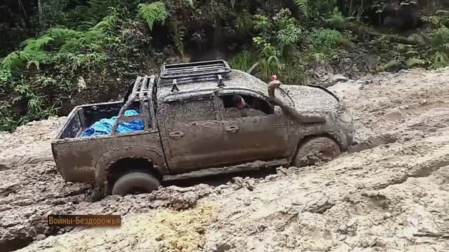 Внедорожник Ford Ranger Toyota Hilux Mitsubishi Triton с двойной кабиной 4x4 - настоящее приключение смотреть онлайн
