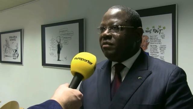 Press Club Brussels - Gabon ministers point way towards country's development смотреть онлайн