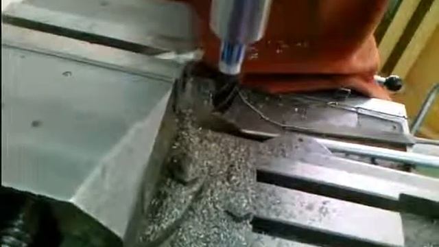 Как самому обнизить фрезу. смотреть онлайн