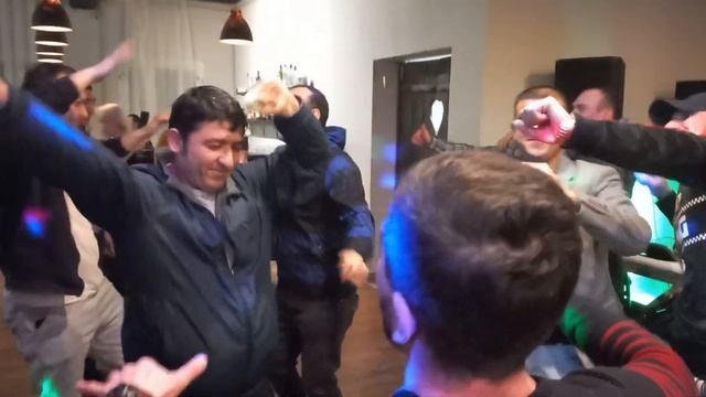 Достон Шодиев а Дар Дар шием имшаб консерт Дар Екатеринбург смотреть онлайн