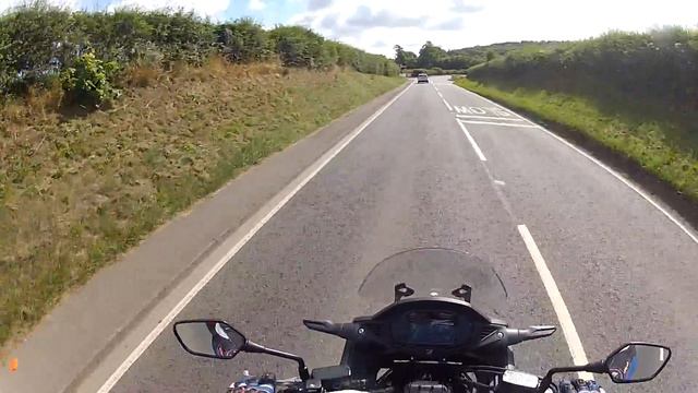 ★ HONDA CROSSRUNNER VFR800X 2015 ONBOARD REVIEW  ★