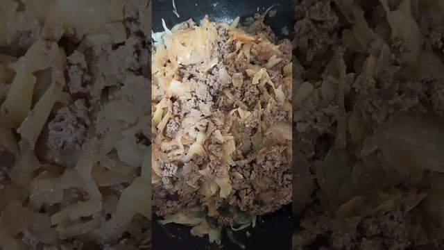 ПРОСТОЙ И СЫТНЫЙ ПП УЖИН || ТУШЕНАЯ КАПУСТА С ПЕЧЕНЬЮ смотреть онлайн