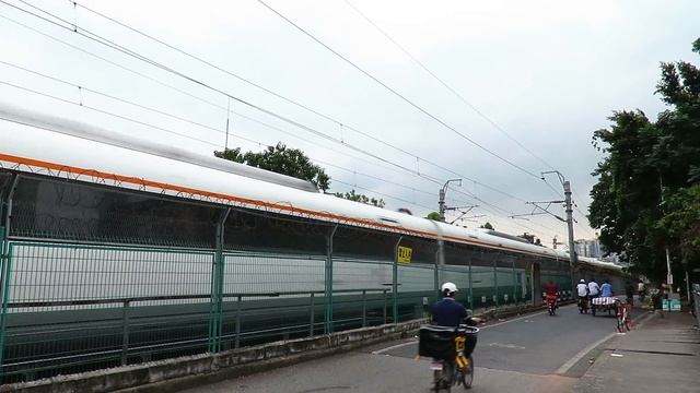 {CNR} CRH6A train no.C6889 passing Pearl River Bridge (East) (珠江大橋東橋) смотреть онлайн