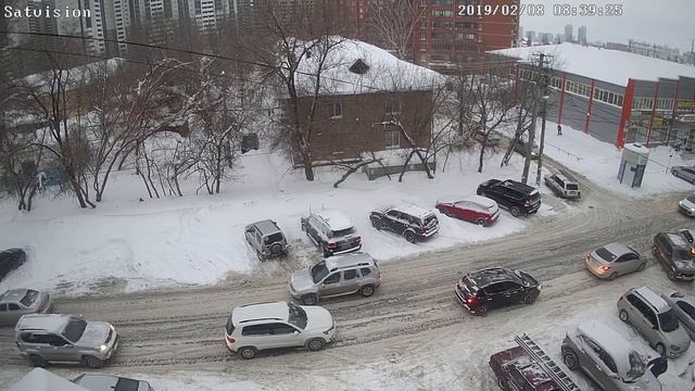 Демо-видео качества съемки камеры SVI-D222 SD SL PRO в дневное время смотреть онлайн