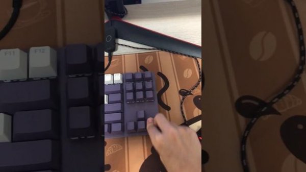 Честный обзор red square keyrox tkl g3ms purple