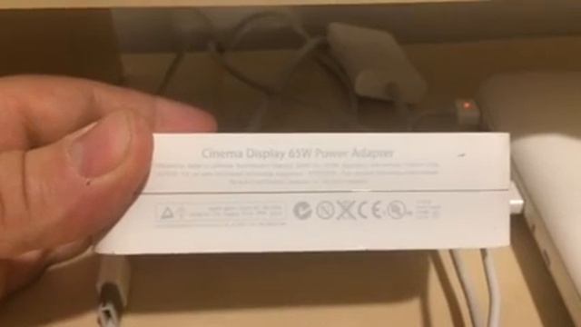 Monitor Apple Cinema Display 20 pol. смотреть онлайн