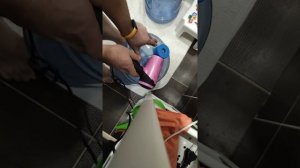 Как снять пробку с 19 литровой бутылки