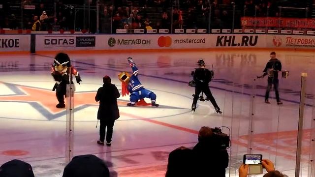 Танцы талисманов Ска Авангард. смотреть онлайн