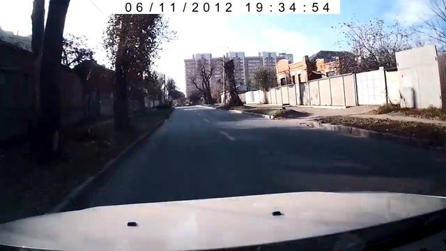 Харьков, 17.11.18, Волонтерская(односторонка), Рено Логан АХ 9008 ВВ смотреть онлайн