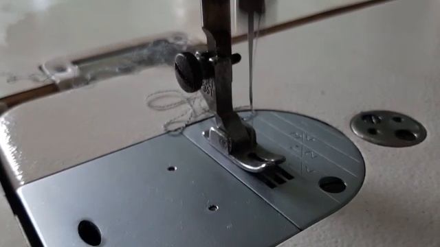 Máy 1 Kim Công Nghiệp DDL -8700-7 Chạy Ra Chỉ Ngoài Quá Dữ Chị Em | Máy May Chí Hải. смотреть онлайн