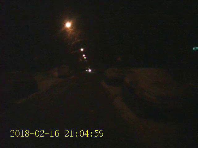 Видеорегистратор в зеркале AVS0450DVR | условия записи: внешняя камера, ночь, мокрый снег, город смотреть онлайн