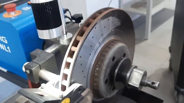 Аппарат для проточки тормозных дисков NORDBERG NL1