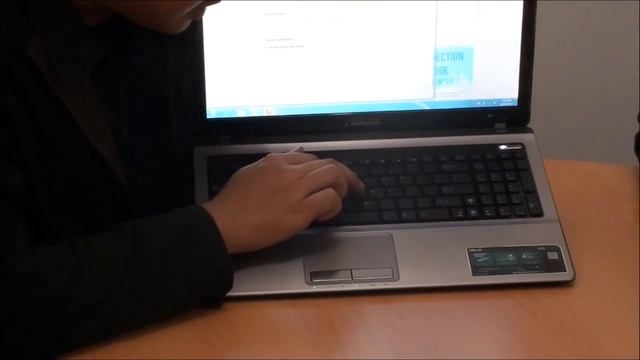 Battle of Sager NP5165 SyleNote and Asus A53SV (Review in BAHASA by Pemmz) смотреть онлайн