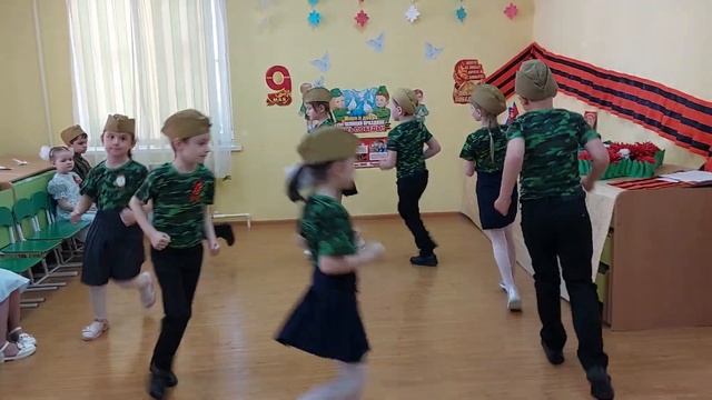 Танец "У границы Российской нет прекрасней лица" смотреть онлайн
