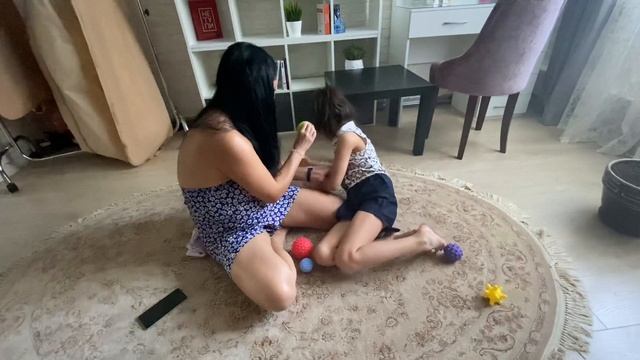 Атипичный аутизм.Занятие с Ками.ТАКТИЛИКИ смотреть онлайн