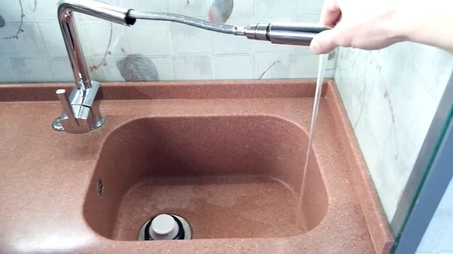 Смеситель с выдвижной лейкой смотреть онлайн