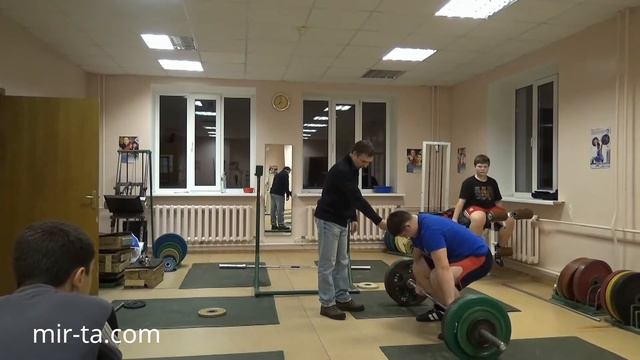 Technique Weightlifting-Zakharov: И.п. перед подъемом штанги-1. смотреть онлайн