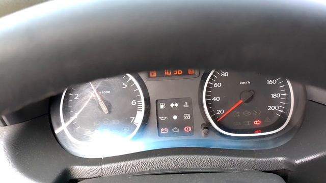 Мой Дастер. Пропадает зарядка аккумулятора на больших оборотах. Пробег 379 тыс. км. смотреть онлайн