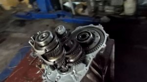 Geely Emgrand , Жили Эмгранд ремонт коробки. Рекомендую посмотреть