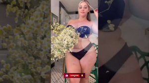 ?? Эллана Брайан Американская модель больших размеров | Влиятельный | Биография | Вики