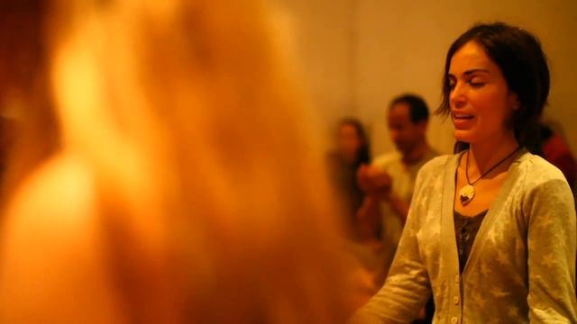 Ek Ong Kar en Sala Marichyasana смотреть онлайн