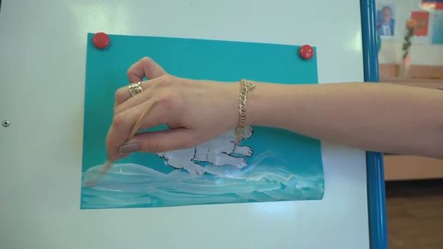 "Зайка серенький стал беленький" рисование с элементами аппликации в детском саду. смотреть онлайн