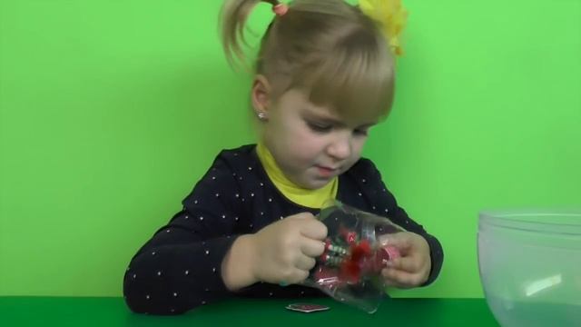 Strawberry Shortcake Doll And Surprise