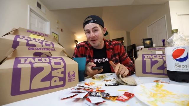 THE TACO BELL TROLLFEAST! (10,000+ CALORIES) смотреть онлайн