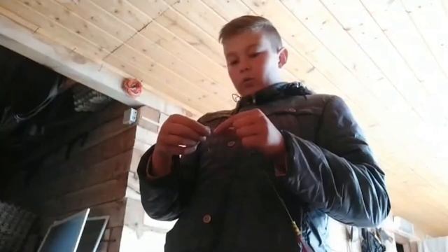 СДЕЛАЛ СВОЮ САМОДЕЛЬНУЮ УДОЧКУ ИЗ ПАЛКИ И СМЕКАЛКИ!!! смотреть онлайн