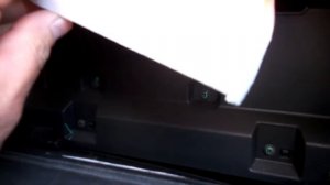 Kia Cerato. Замена салонного фильтра.