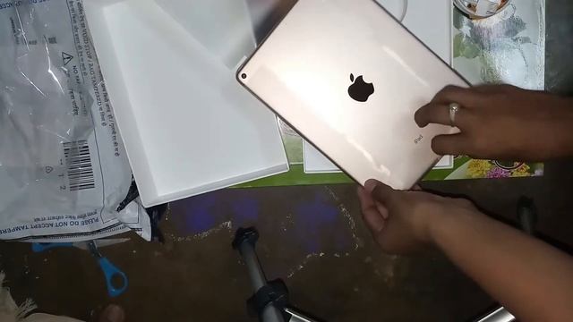 Apple iPad Air 3 (2019) Unboxing Video смотреть онлайн