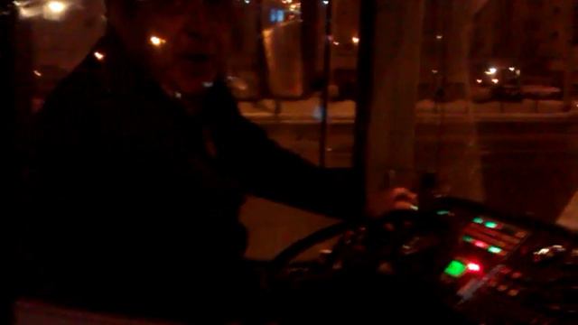 267 маршрут. Водитель курит и хамит. 16.02.2015. смотреть онлайн