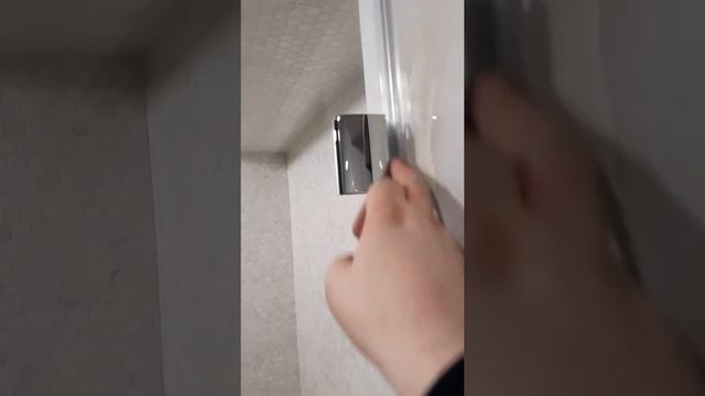 Стеклянная душевая перегородка на мансарде смотреть онлайн