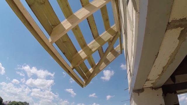 КАК СДЕЛАТЬ СЛОЖНУЮ КРЫШУ просто / часть 3 / СЛОЖНЫЙ И НЕОБЫЧНЫЙ КОЗЫРЕК / СОФИТЫ / ОБРЕШЁТКА смотреть онлайн