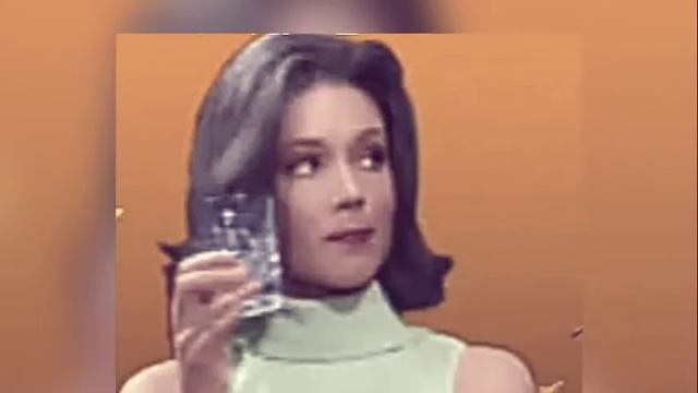 Diana Rigg смотреть онлайн