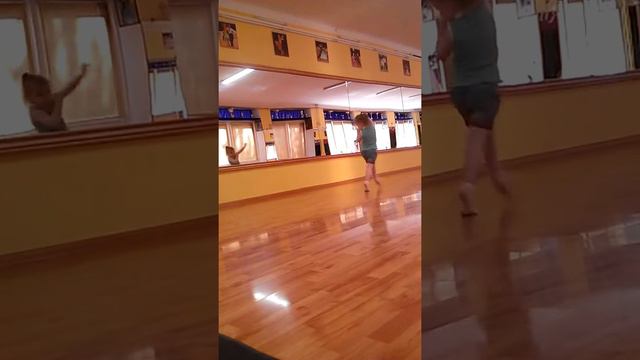 ванесса танцует смотреть онлайн