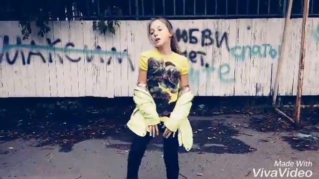 Клип #2. Оцените. Правда есть не доработки которые я к большому сажелению не смогла убрать.Также чо смотреть онлайн