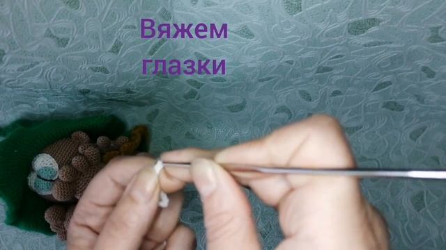 Часть 5: вяжем нос и глаза для гномика смотреть онлайн