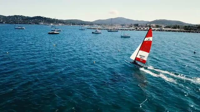 Activitées Paddle, pedalo, planche à voile, kayak, optimiste et catamaran sur la Base Nautique Rivi смотреть онлайн
