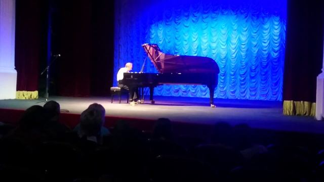 Сергей Голубев играет ноктюрны Ф Шопена 28 10 2015г смотреть онлайн