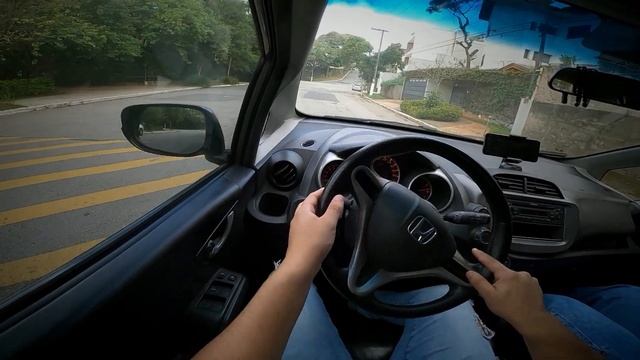 ? AINDA VALE A PENA COMPRAR UM HONDA FIT? SAIBA TODAS AS DIFERENÇAS ENTRE AS VERSÕES E MOTORIZAÇÕES смотреть онлайн