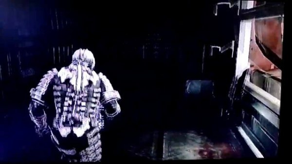 Dead Space - глитч с фигуркой Пенг