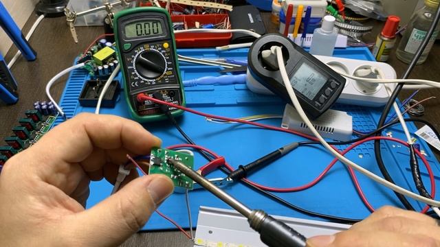 Светильник из Светофора обзор, отзыв и модернизация смотреть онлайн
