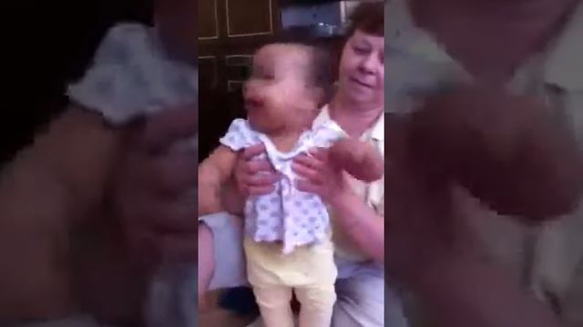 Бабушка играет смотреть онлайн