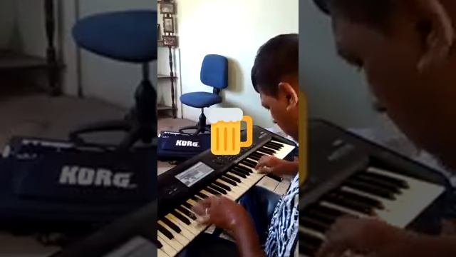VALS CHINA HEREJE PIANO смотреть онлайн