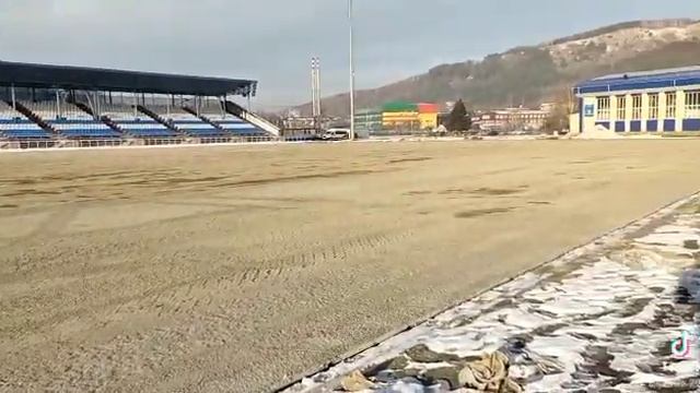 Монтаж футбольного поля, 1 Часть смотреть онлайн