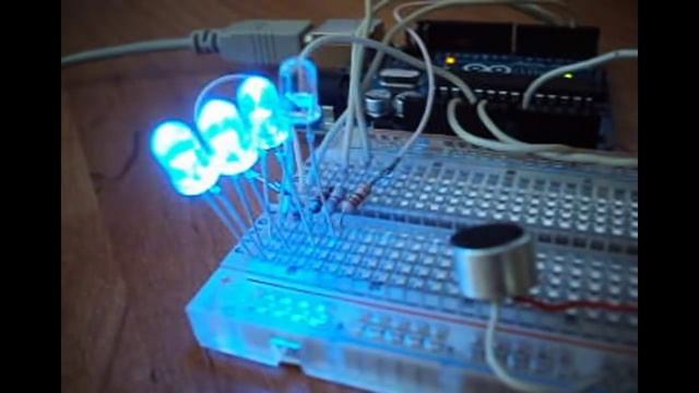 Arduino + mic (LM356N) LMfao эквалайзер смотреть онлайн