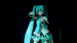 Концерт голограммы Хацyнэ Микy в Японии