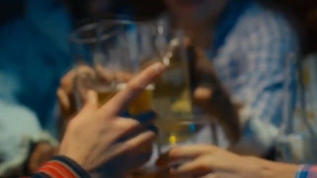 Samsung Galaxy A70 против Xiaomi Mi 9 SE смотреть онлайн